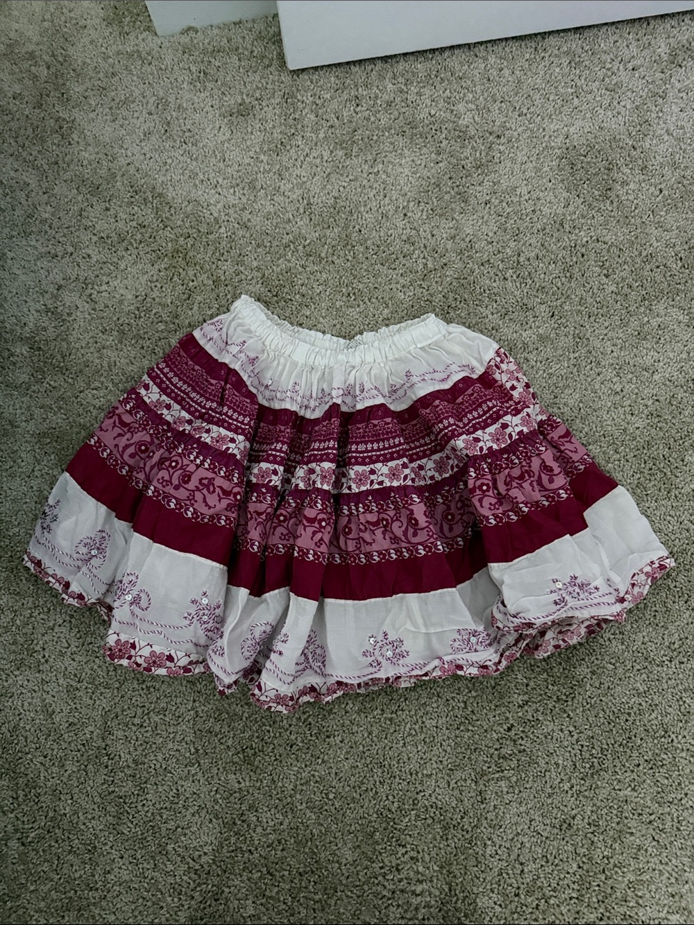 Bohemian Floral Tiered Mini Skirt in Burgundy and White